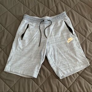 Nike Tech Fleece Shorts NWOT - Size Large